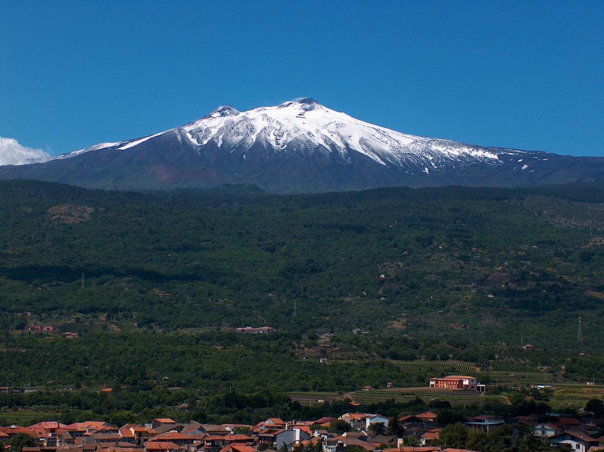 Etna Snow&Sea Apartment Piedimonte Etneo Exterior foto